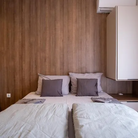 Julija Apartment *